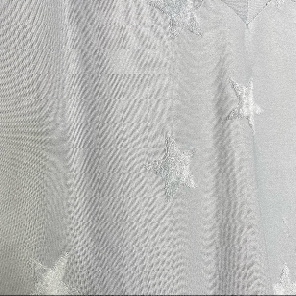 Stitch Fix l Bobeau Sheldon V-Neck Terry Star Knit Top, Medium - Picture 4 of 9
